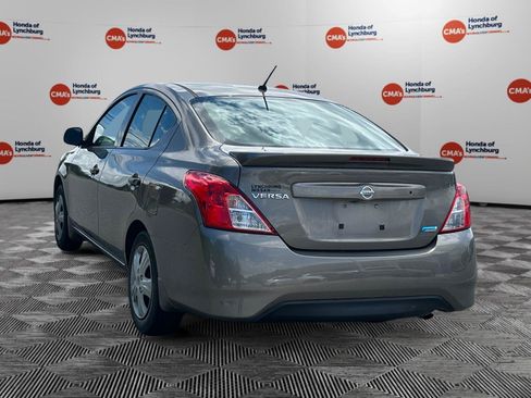 Used 2015 Nissan Versa S Plus FWD image 3