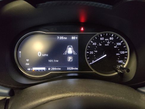 Used 2025 Nissan Versa SV w/ Trunk Package FWD image 23
