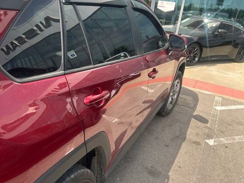 Used 2025 Toyota RAV4 XLE w/ Convenience Package image 10