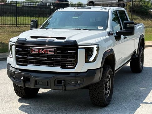 New 2026 GMC Sierra 2500 AT4X w/ AT4X AEV Edition AWD/4WD image 9