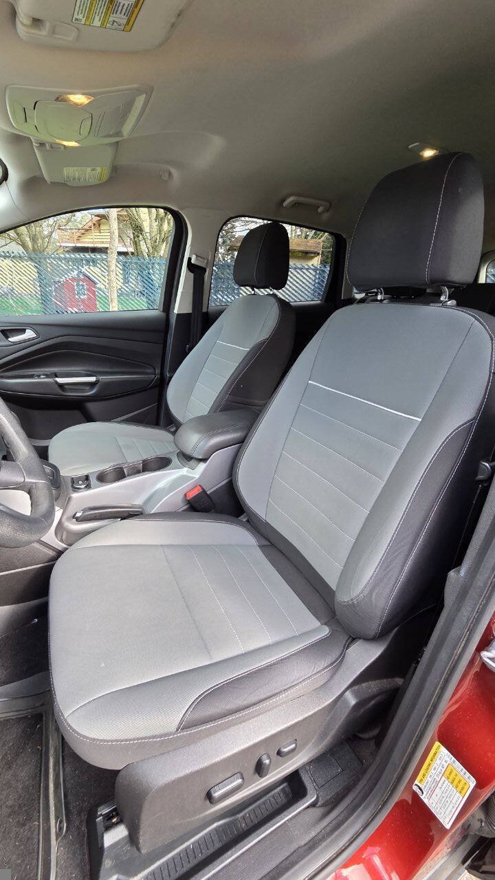 Used 2015 Ford Escape SE w/ Equipment Group 201A AWD/4WD image 15