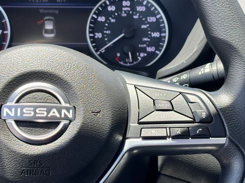 Used 2025 Nissan Sentra SV FWD image 20