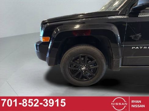 Used 2017 Jeep Patriot Sport w/ Power Value Group AWD/4WD image 13