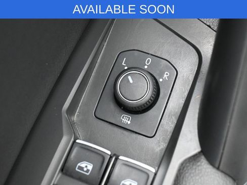 Used 2023 Volkswagen Tiguan SE R-Line image 12