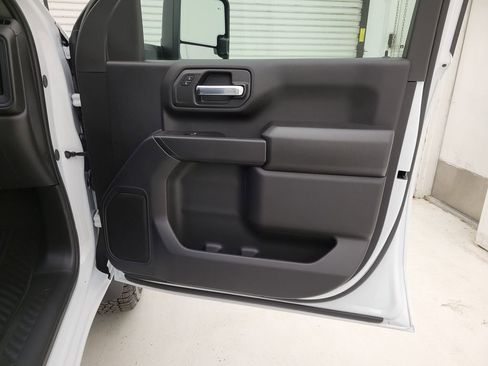 New 2026 Chevrolet Silverado 2500 Custom w/ Custom Value Package image 34