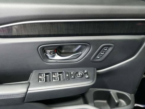 Used 2025 Honda Pilot Elite image 12