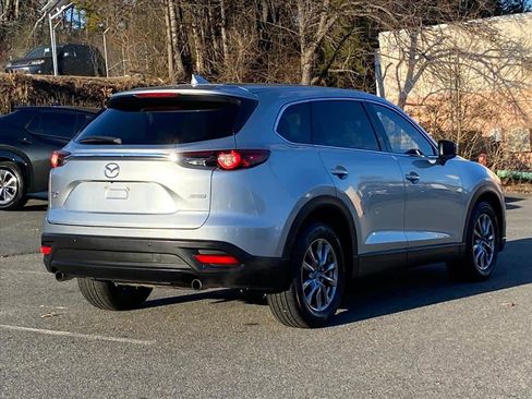 Used 2018 MAZDA CX-9 Touring w/ Touring Premium Package image 5