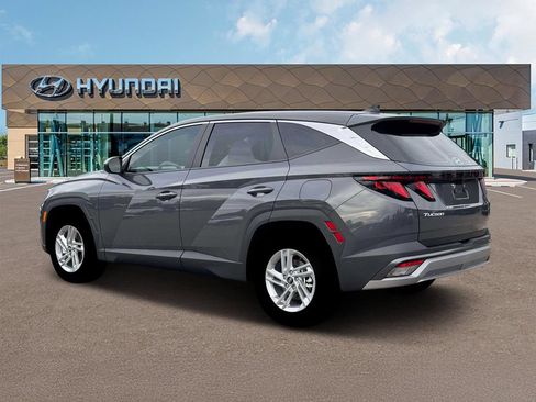 Certified 2026 Hyundai Tucson SE FWD image 5