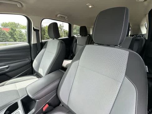 Used 2018 Ford Escape SE w/ SE Sync 3 Package AWD/4WD image 14