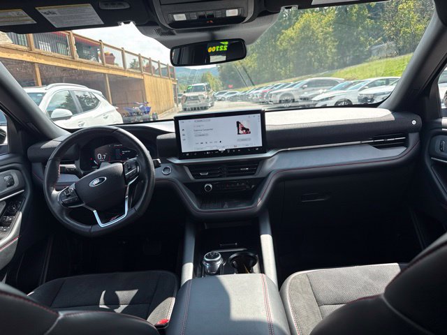 Used 2025 Ford Explorer ST AWD/4WD image 15