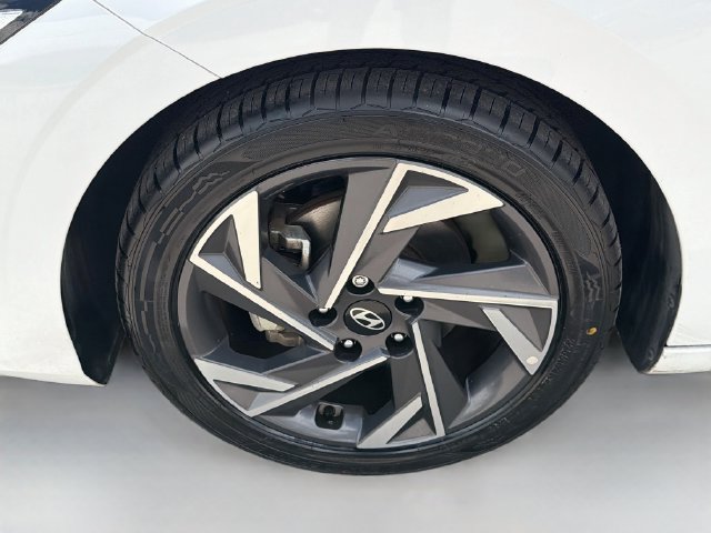 Used 2024 Hyundai Elantra SEL w/ Convenience Package FWD image 33