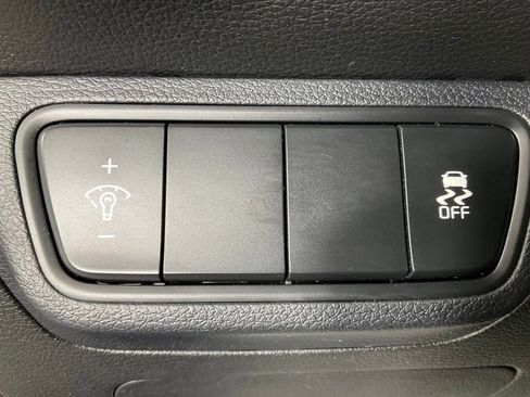 Certified 2023 Kia Forte LXS image 25