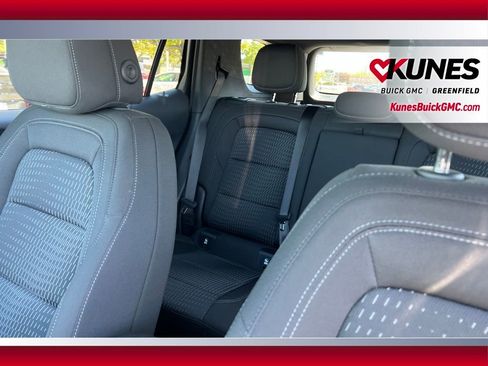 Used 2025 Chevrolet Equinox LT AWD/4WD image 17