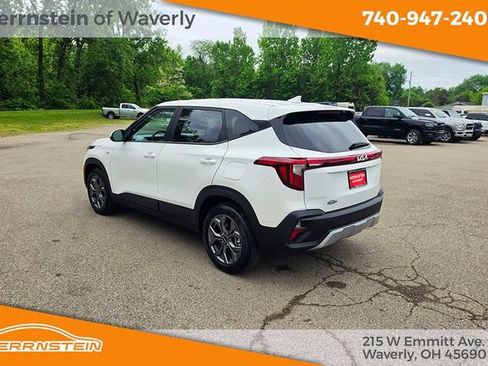 Used 2024 Kia Seltos LX AWD/4WD image 5