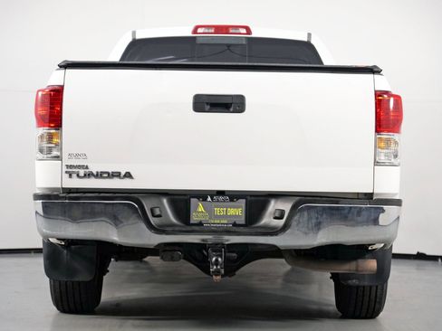 Used 2010 Toyota Tundra w/ SR5 Package image 10