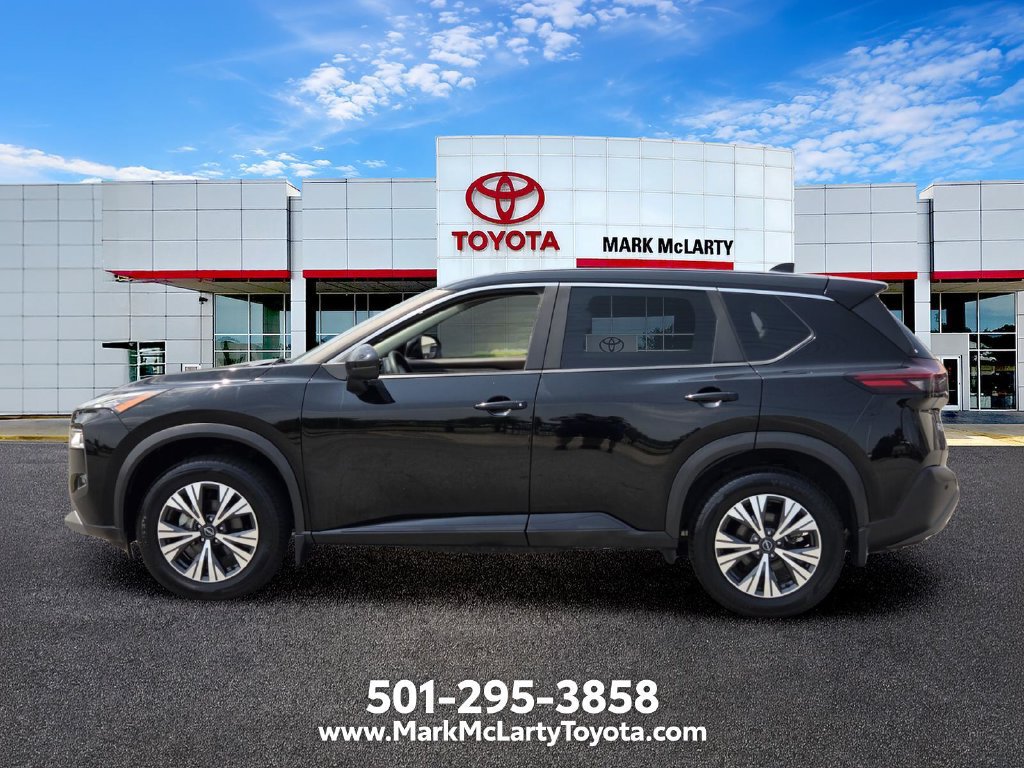 Used 2023 Nissan Rogue SV FWD image 2