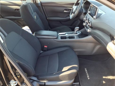 Used 2024 Nissan Sentra SV image 15