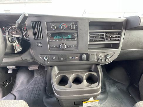 Used 2022 Chevrolet Express 3500 w/ Power Convenience Package image 32