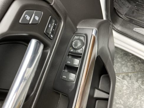 Used 2021 GMC Sierra 1500 SLT image 8