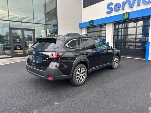 Used 2024 Subaru Outback Premium AWD/4WD image 5
