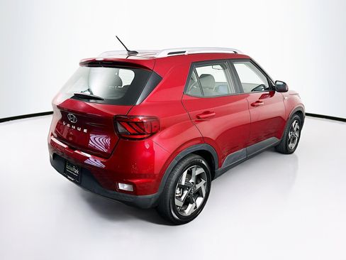 Used 2025 Hyundai Venue SEL FWD image 9
