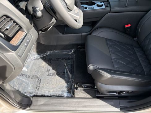 Used 2026 Nissan Rogue Platinum w/ Platinum Premium Package image 19