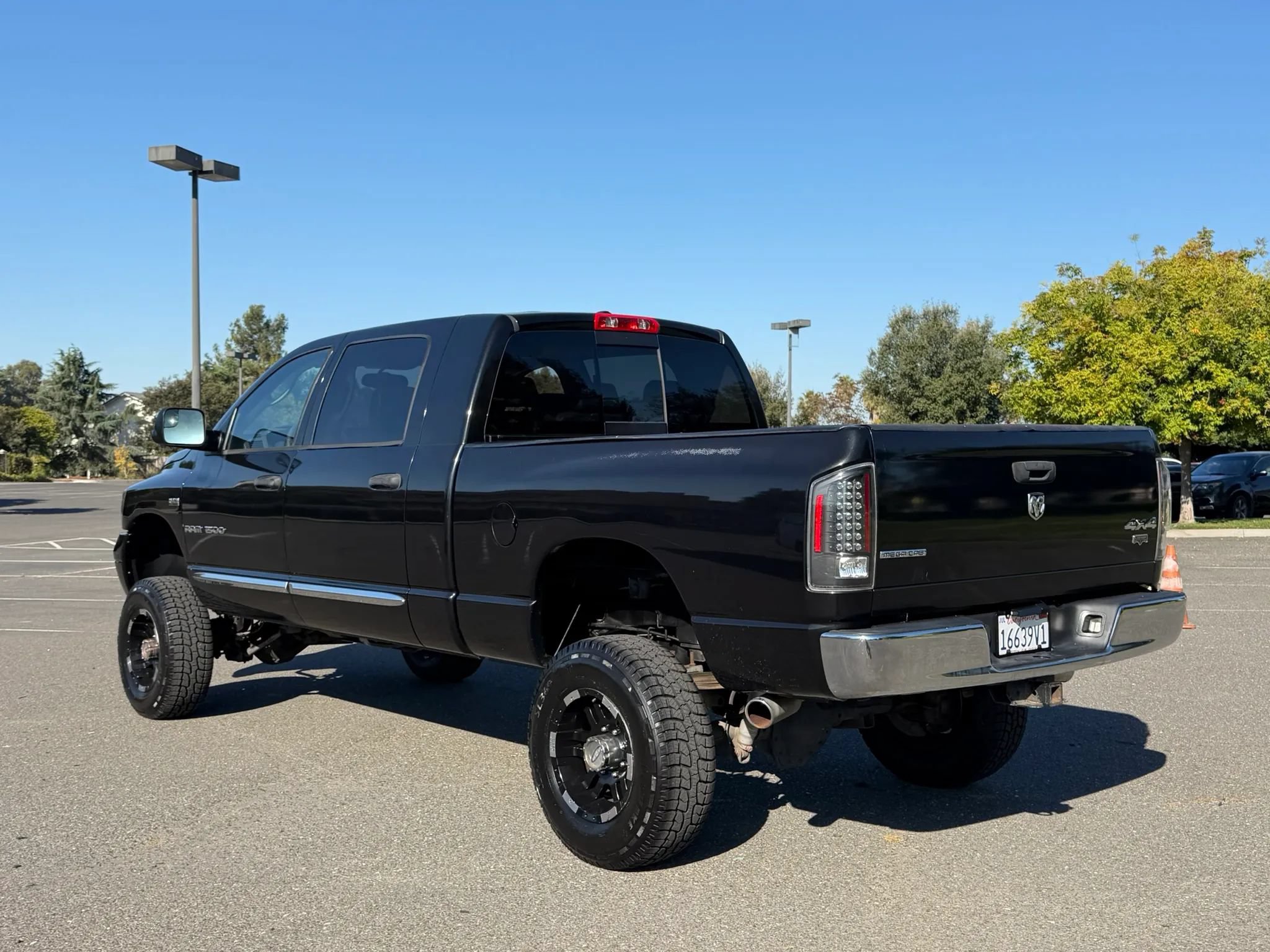 Used 2007 Dodge Ram 1500 Truck Laramie w/ Trailer Tow Group AWD/4WD image 3