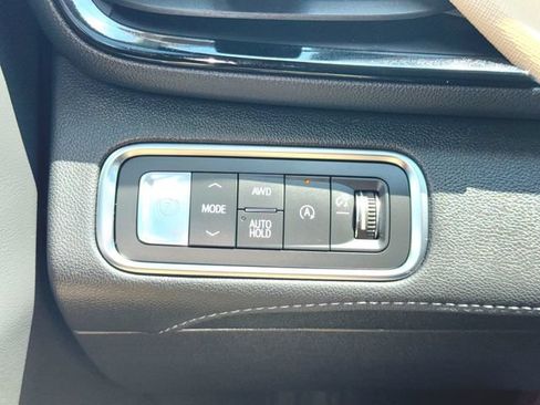 Used 2026 Buick Enclave Preferred w/ Power Package AWD/4WD image 18