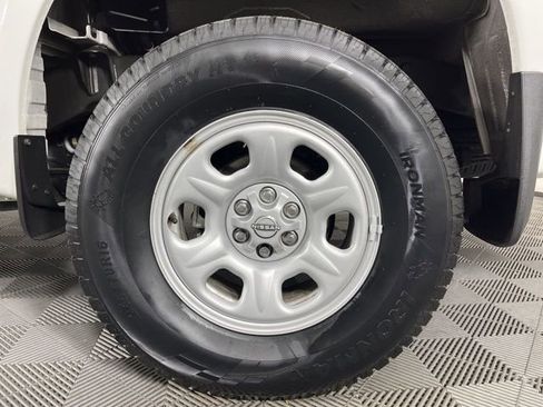 Used 2024 Nissan Frontier S image 11