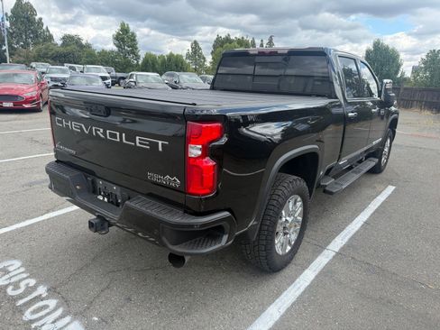 Used 2024 Chevrolet Silverado 2500 High Country AWD/4WD image 5