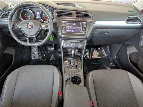 Used 2018 Volkswagen Tiguan S FWD image 16