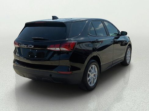 Used 2023 Chevrolet Equinox LS w/ LS Convenience Package FWD image 7