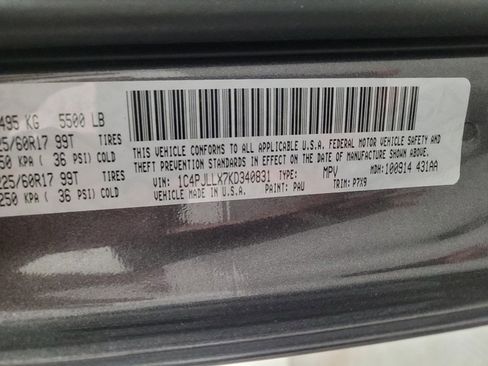 Used 2019 Jeep Cherokee Latitude Plus w/ Comfort/Convenience Group image 33