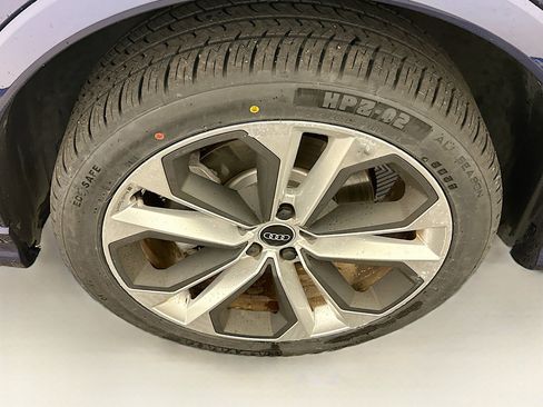 Used 2022 Audi Q3 2.0T Premium Plus w/ Premium Plus Package image 11