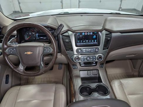 Used 2019 Chevrolet Tahoe LT image 17