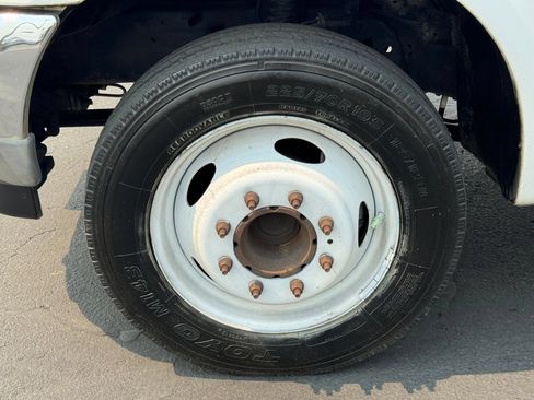 Used 2002 Ford F450 XL RWD image 39
