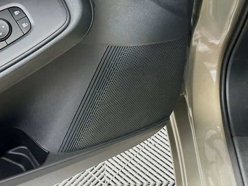 Certified 2026 Nissan Sentra SV w/ SV Convenience Package FWD image 26