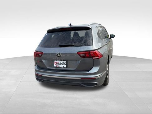 Used 2024 Volkswagen Tiguan SE FWD image 10