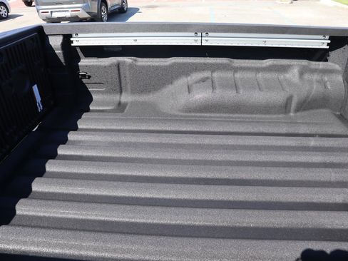 New 2026 Nissan Frontier SV w/ SV Convenience Package image 10