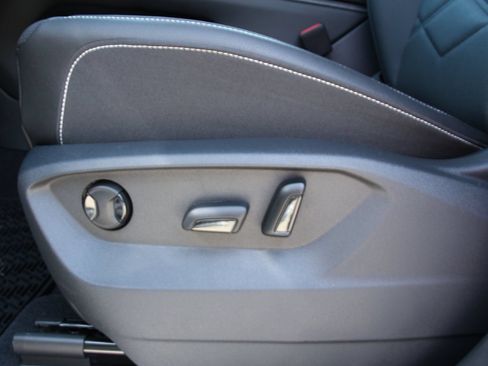 Certified 2026 Volkswagen Atlas SE FWD image 15