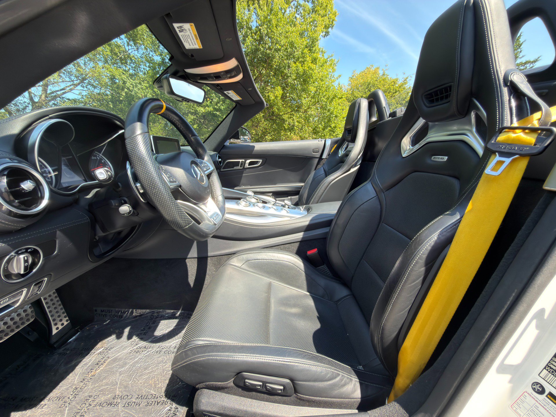 Used 2019 Mercedes-Benz AMG GT Roadster image 34