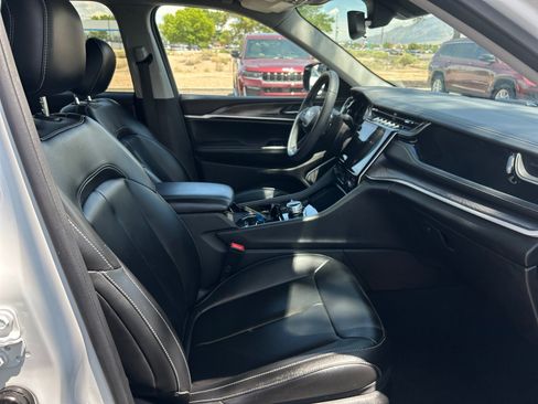Used 2023 Jeep Grand Cherokee 4WD 4xe image 19