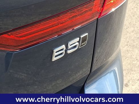Used 2024 Volvo XC60 B5 Plus w/ Protection Package Premier image 30