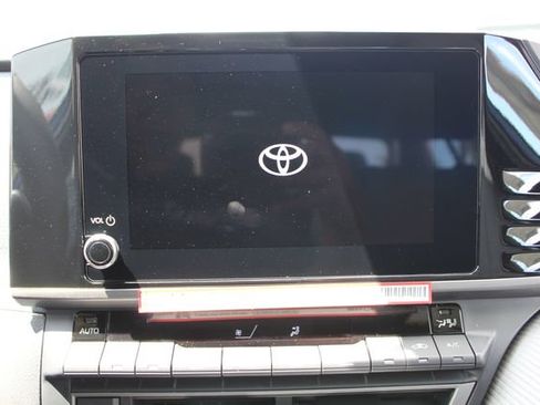 Certified 2026 Toyota Camry SE FWD image 36