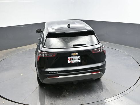 Used 2025 Chevrolet Equinox LT FWD image 28