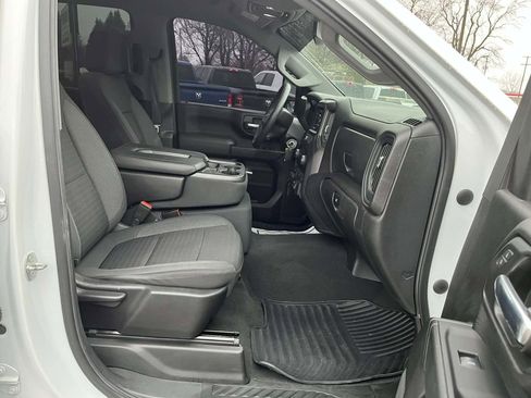 Used 2022 Chevrolet Silverado 2500 Custom w/ Custom Value Package image 30