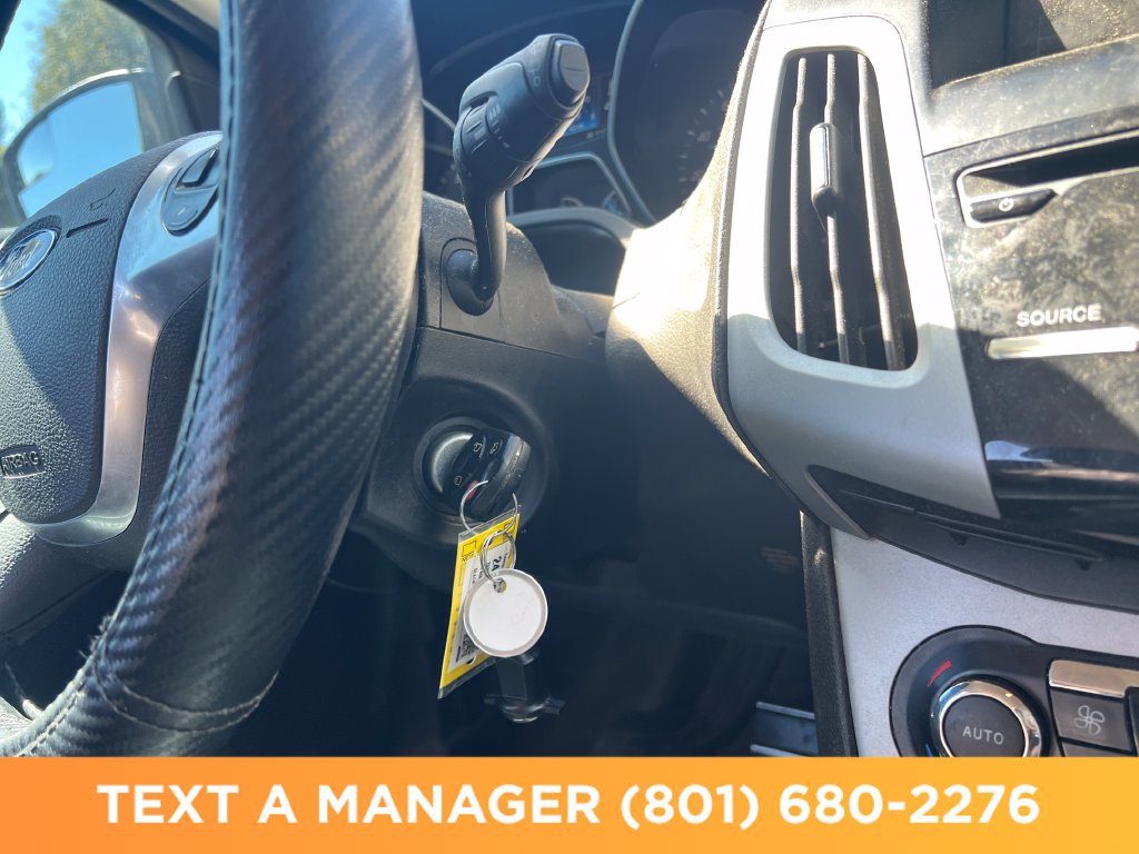 Used 2014 Ford Focus SE w/ Equipment Group 201A FWD image 24