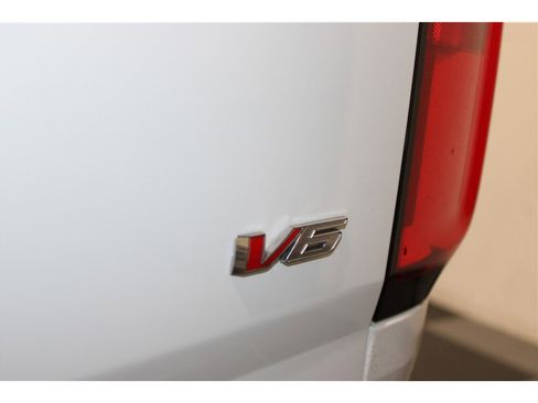 Used 2021 Chevrolet Colorado LT w/ LT Convenience Package image 19