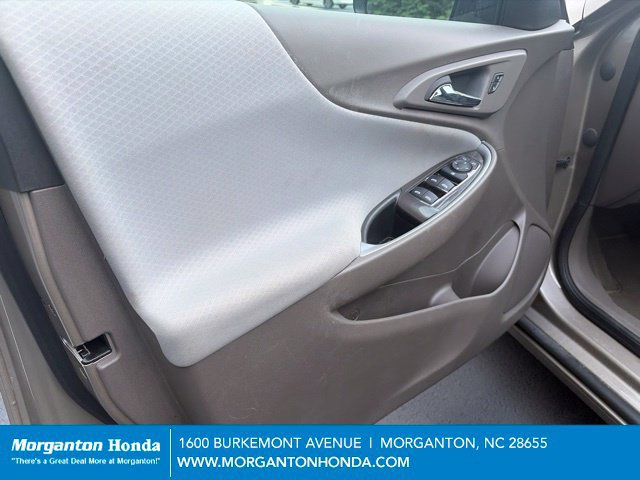 Used 2025 Chevrolet Malibu LT FWD image 11