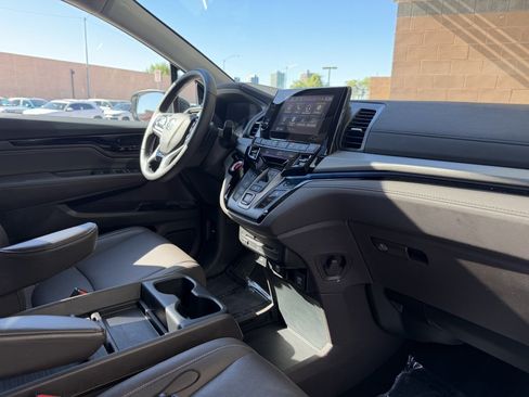 Used 2024 Honda Odyssey Touring image 41